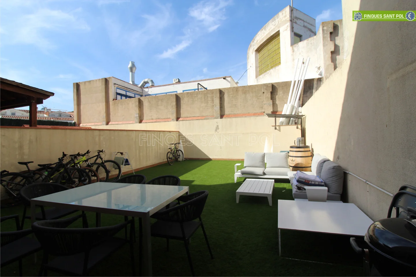 Apartamento tríplex céntrico con dos terrazas