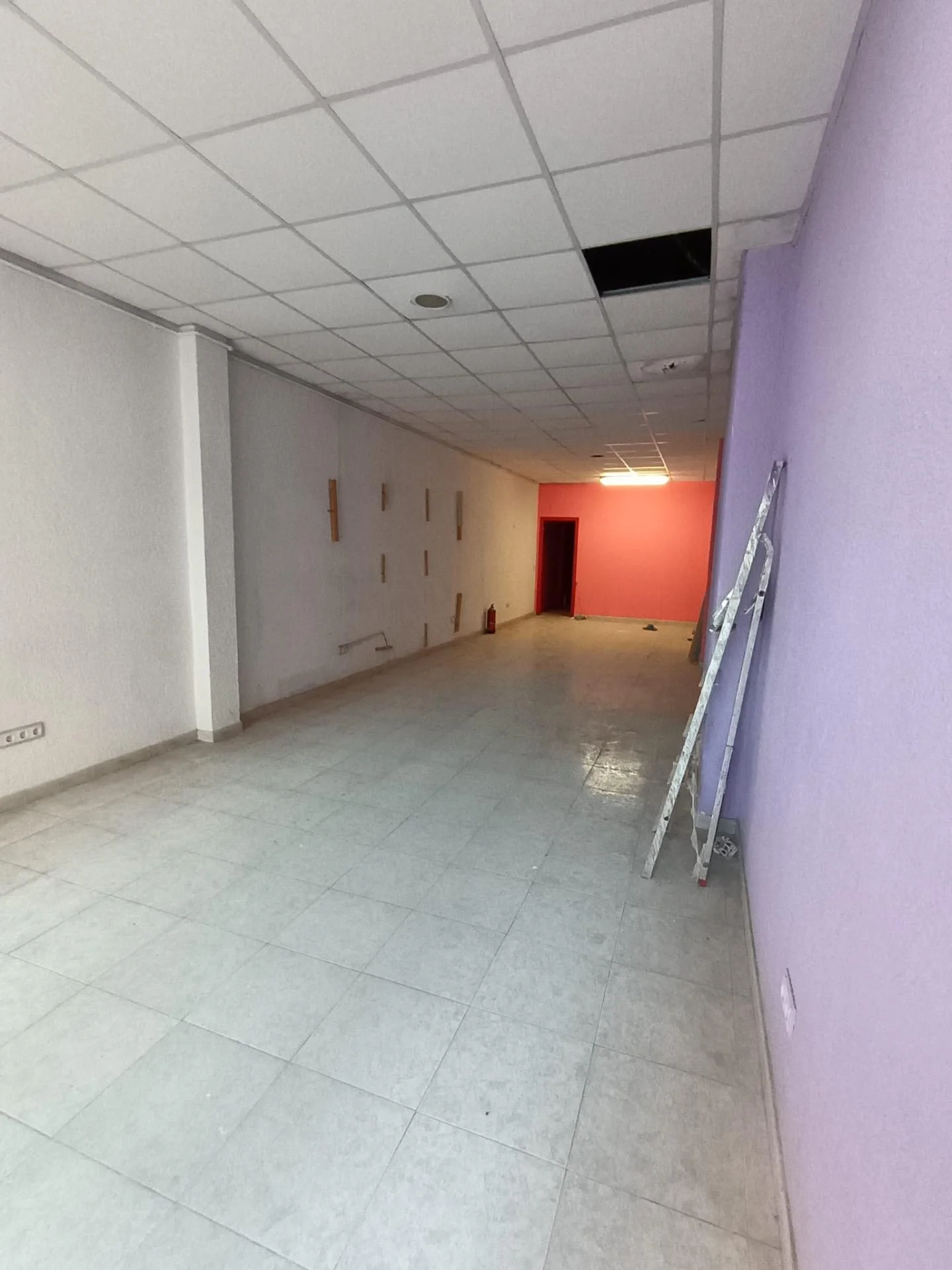 Poblenou commercial unit, 102 m²