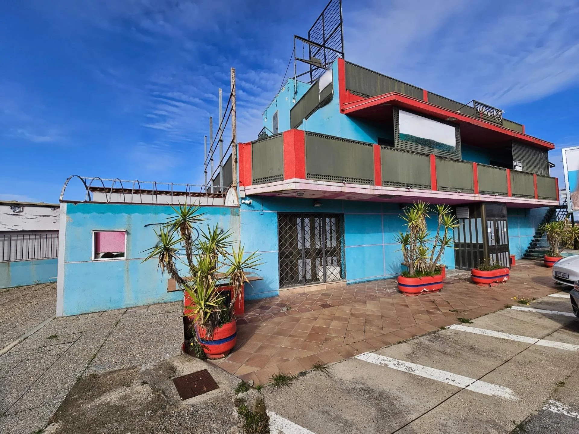 Gran edificio de 27 dormitorios en Tordera