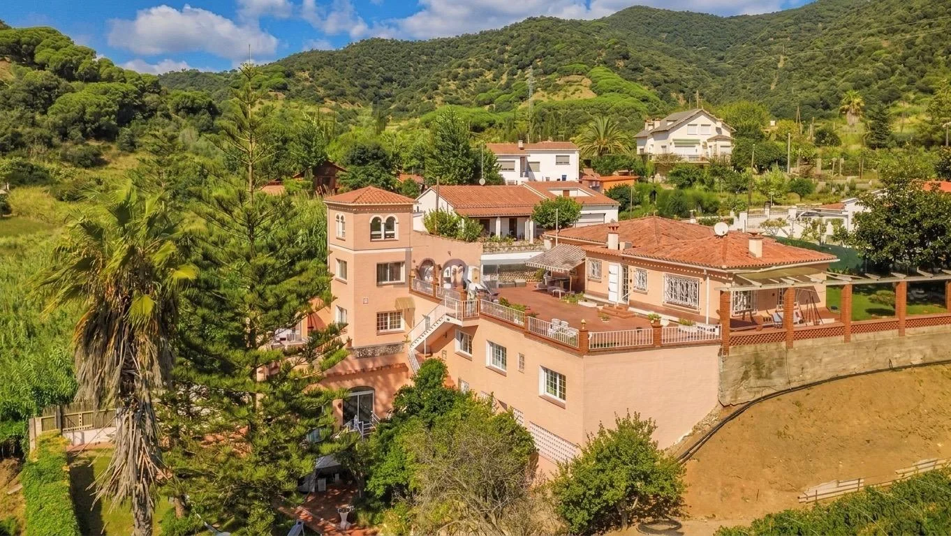 Casa en buen estado en Calella, 365 m²