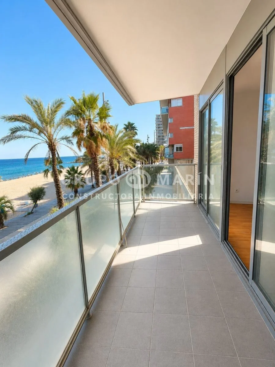 Seafront Badalona flat, 2 bedrooms