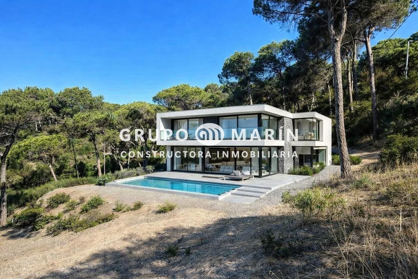 Parcela urbanizable en La Pineda, 1.325 m²