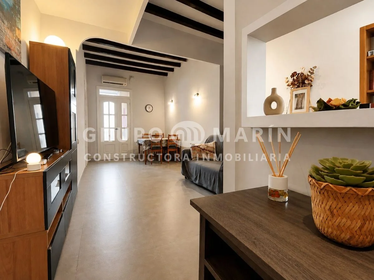 Piso con carácter en Camp de l'Arpa, 2 habitaciones