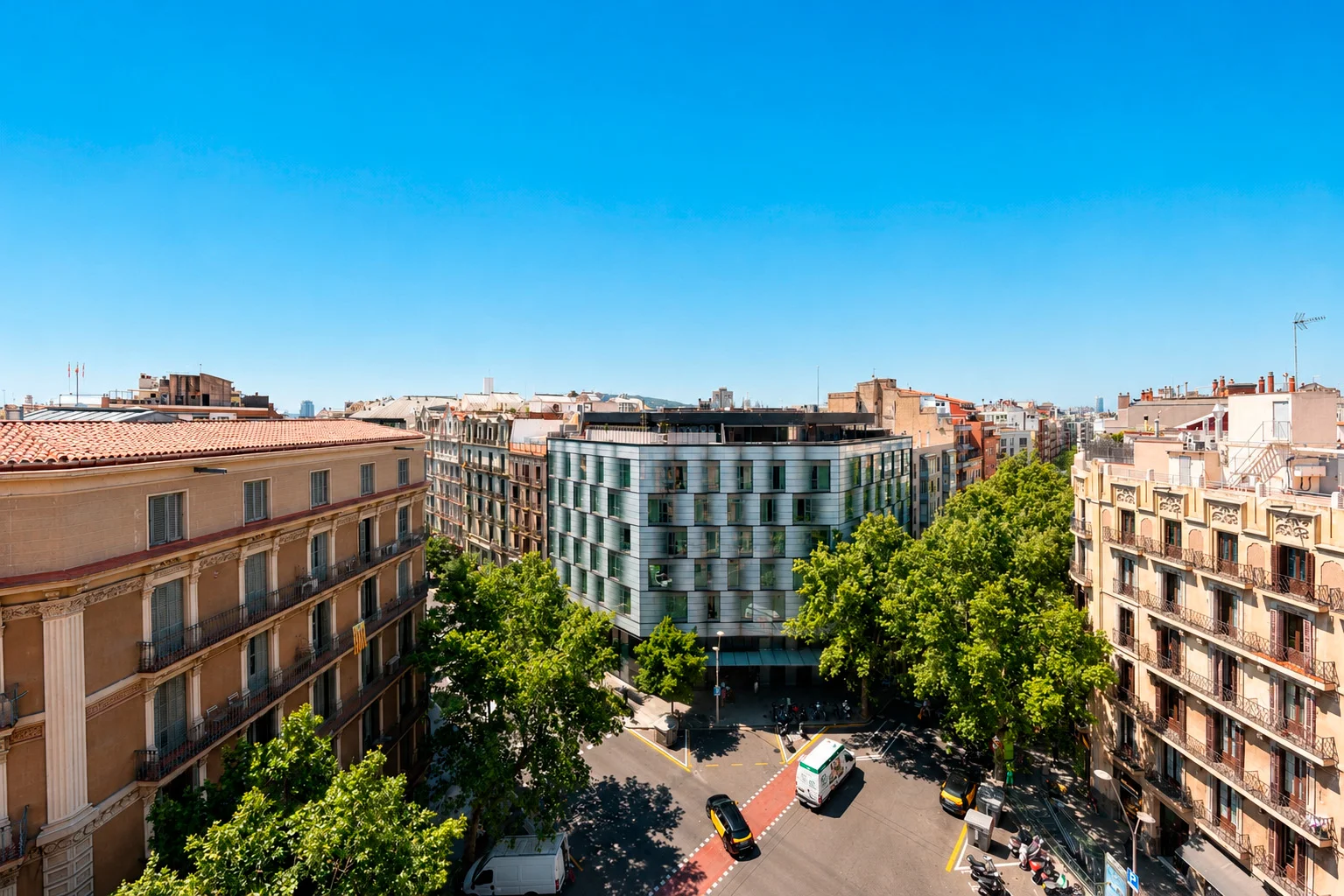 Bare-ownership penthouse in Provença, Barcelona