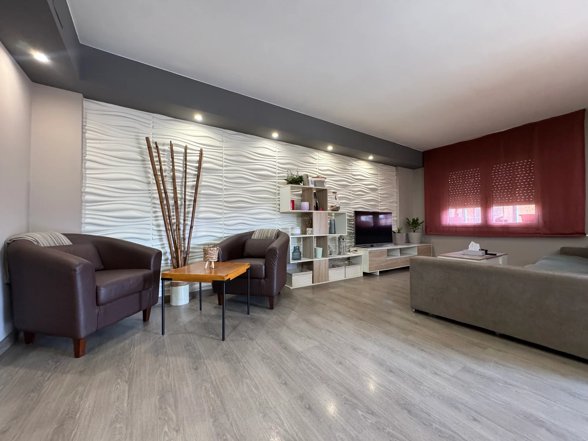 Ático dúplex amplio con cinco habitaciones