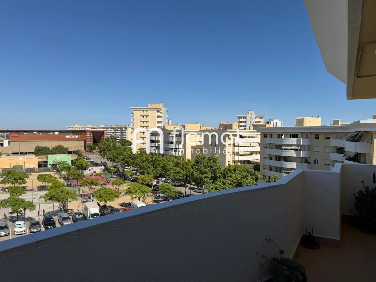 Piso de cuatro dormitorios en última planta con terraza