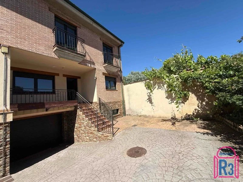 Onzonilla townhouse, 195 m², 4 bedrooms