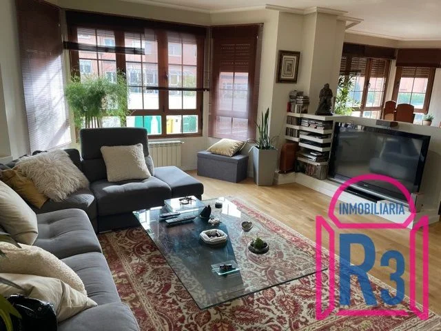 Semi-new townhouse with heated pool