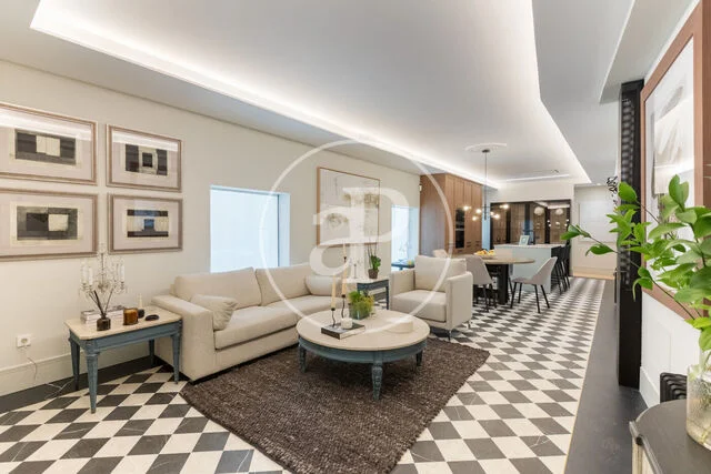 Renovated Argüelles flat, two suites