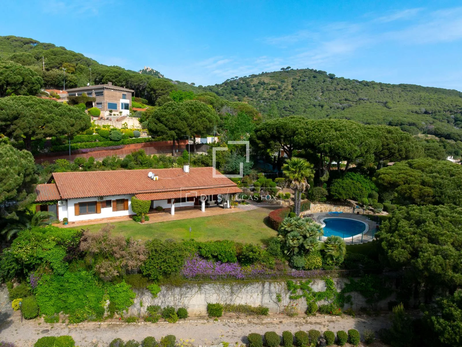 Villa reformada en Cabrera con vistas al mar