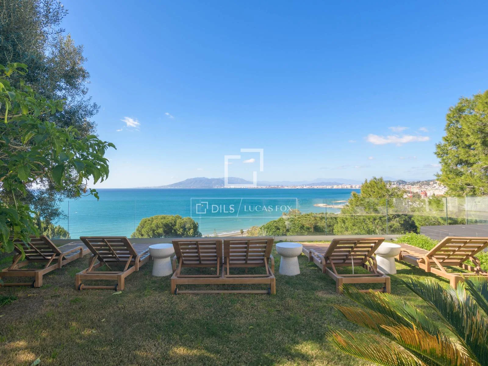 Villa reformada con vistas al mar, 633 m²