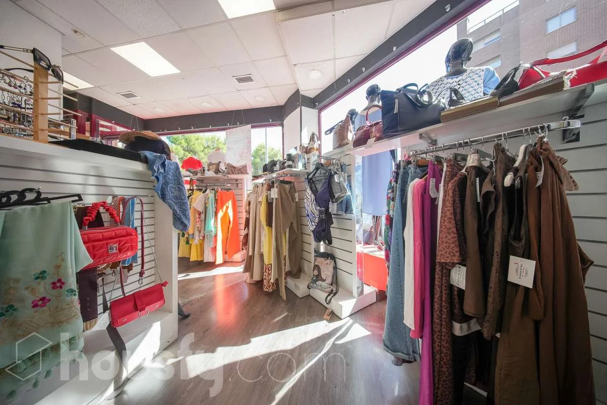 Local comercial en Usera de 51 m²
