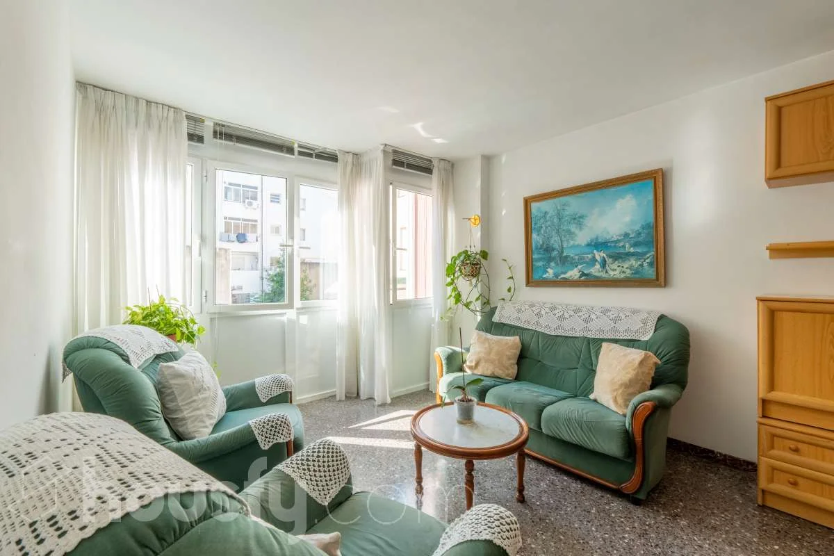 Central Vilanova renovation flat, 3 bedrooms