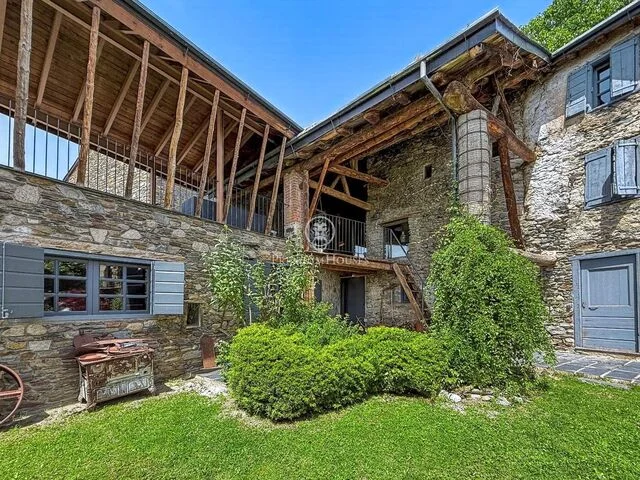 Renovated mountain house, five bedrooms