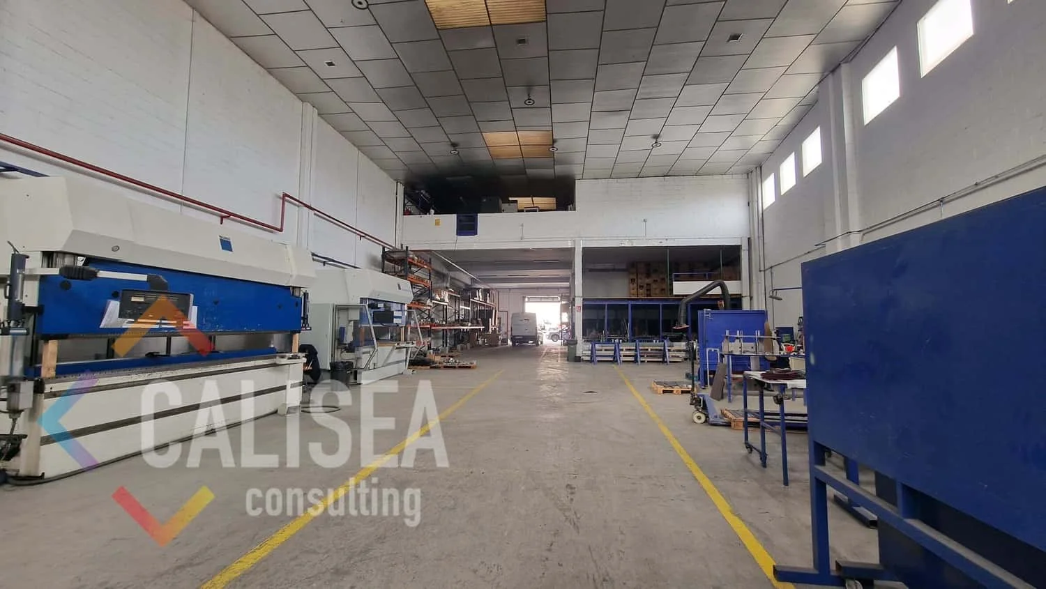 Nave industrial cantonera de 1.960 m²
