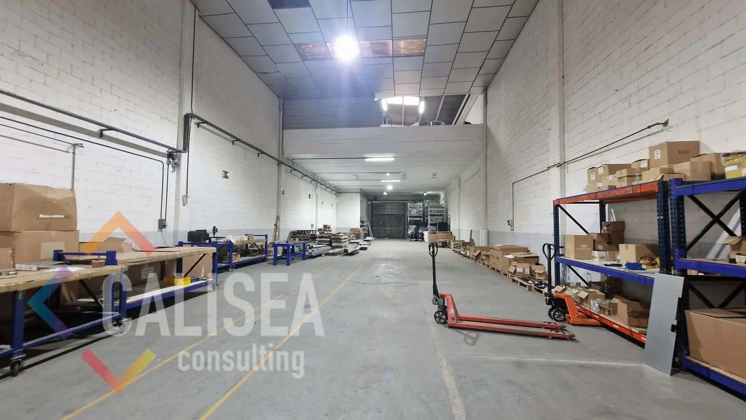 Nave industrial tipo A de 770 m²