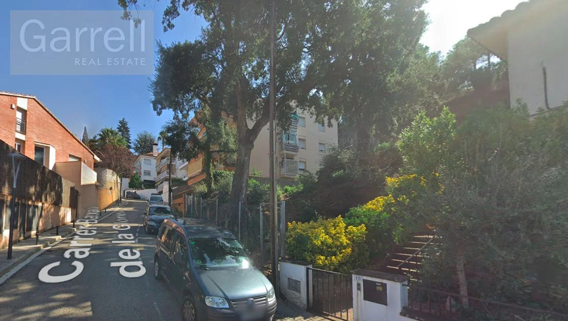 Solar urbano para vivienda unifamiliar