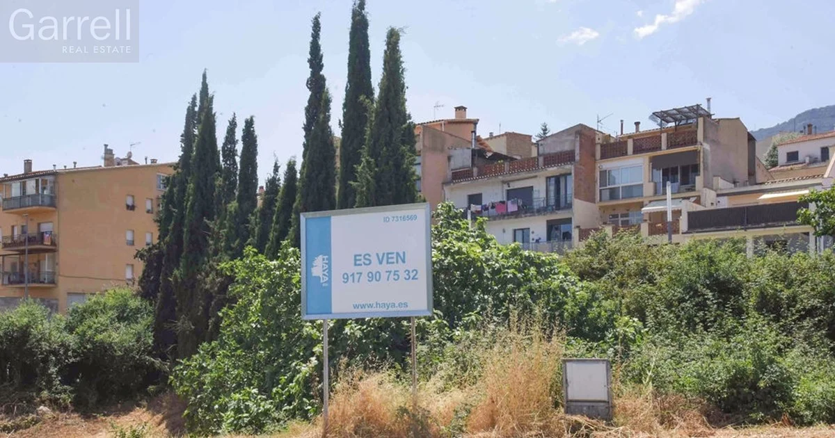 Parcela de 828 m² en Centelles