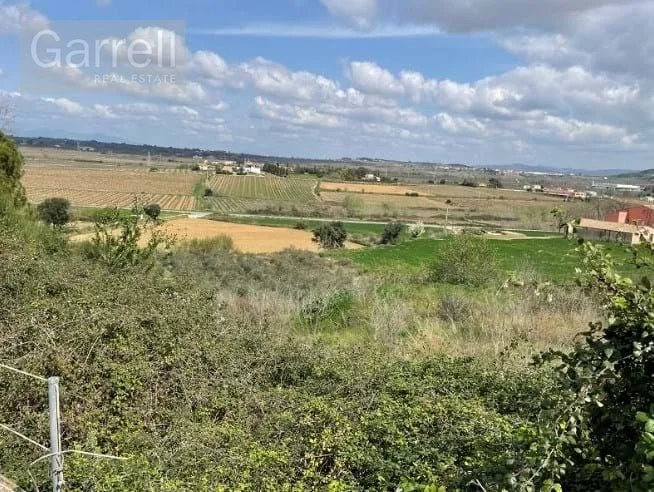 Terreno residencial en Pacs, 3 viviendas