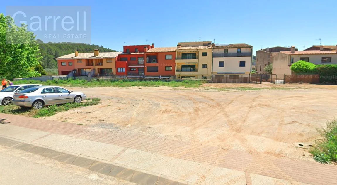 Parcela urbana residencial en Terrades, 438 m²
