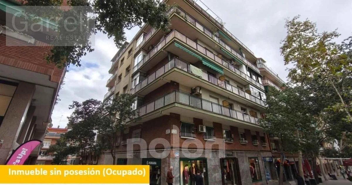Piso ocupado en Barcelona, 71 m²