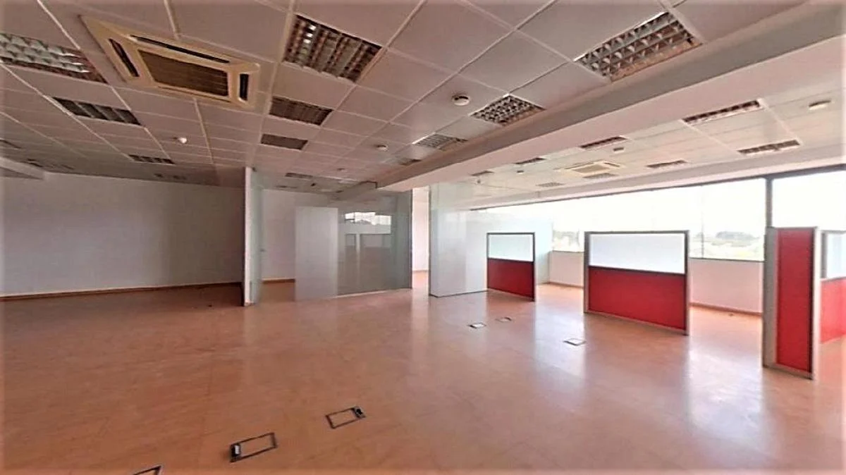 Local comercial en tercera planta, 296 m²