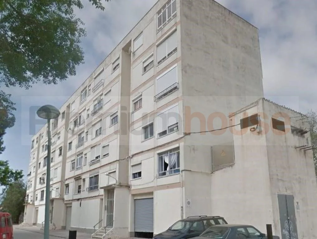 Local comercial para reformar en Campclar