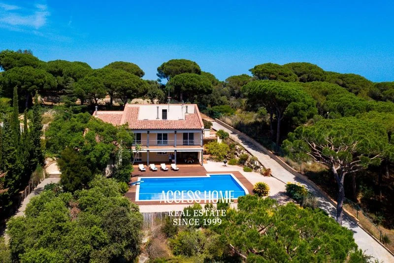 Villa panorámica en Cabrera de Mar, 606 m²