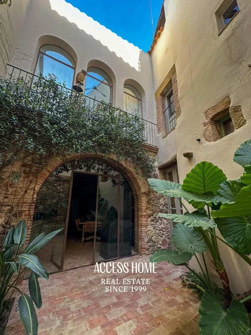 Casa restaurada del Empordà con cuatro dormitorios