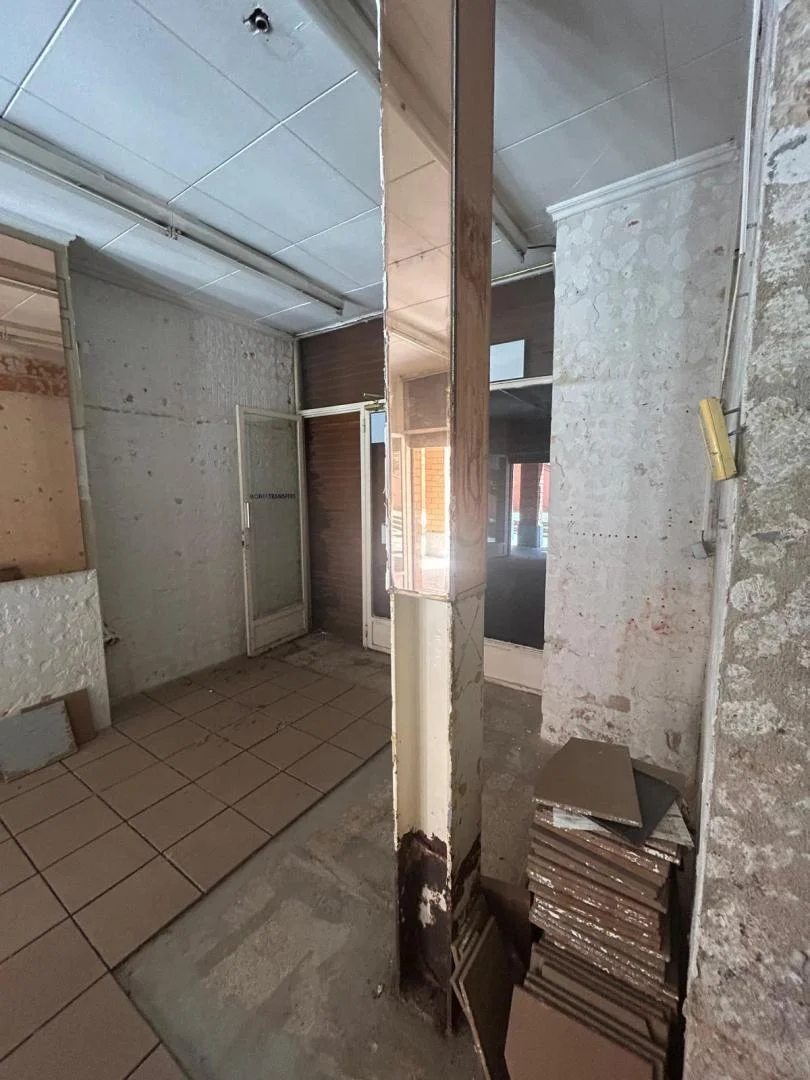 Local comercial para reformar en Ca Noriac
