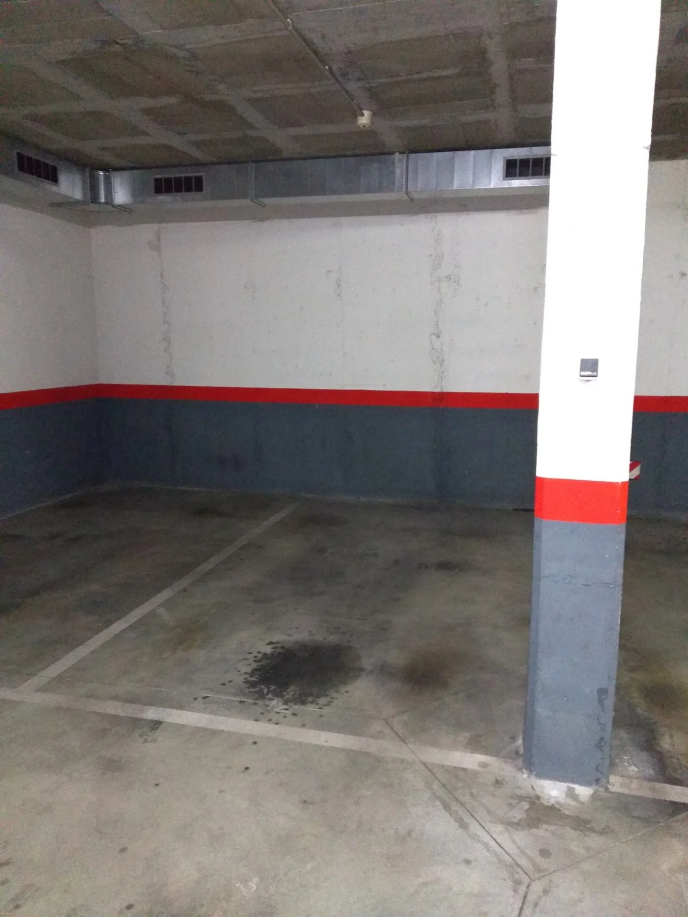Plaza de aparcamiento para coche en Terrassa