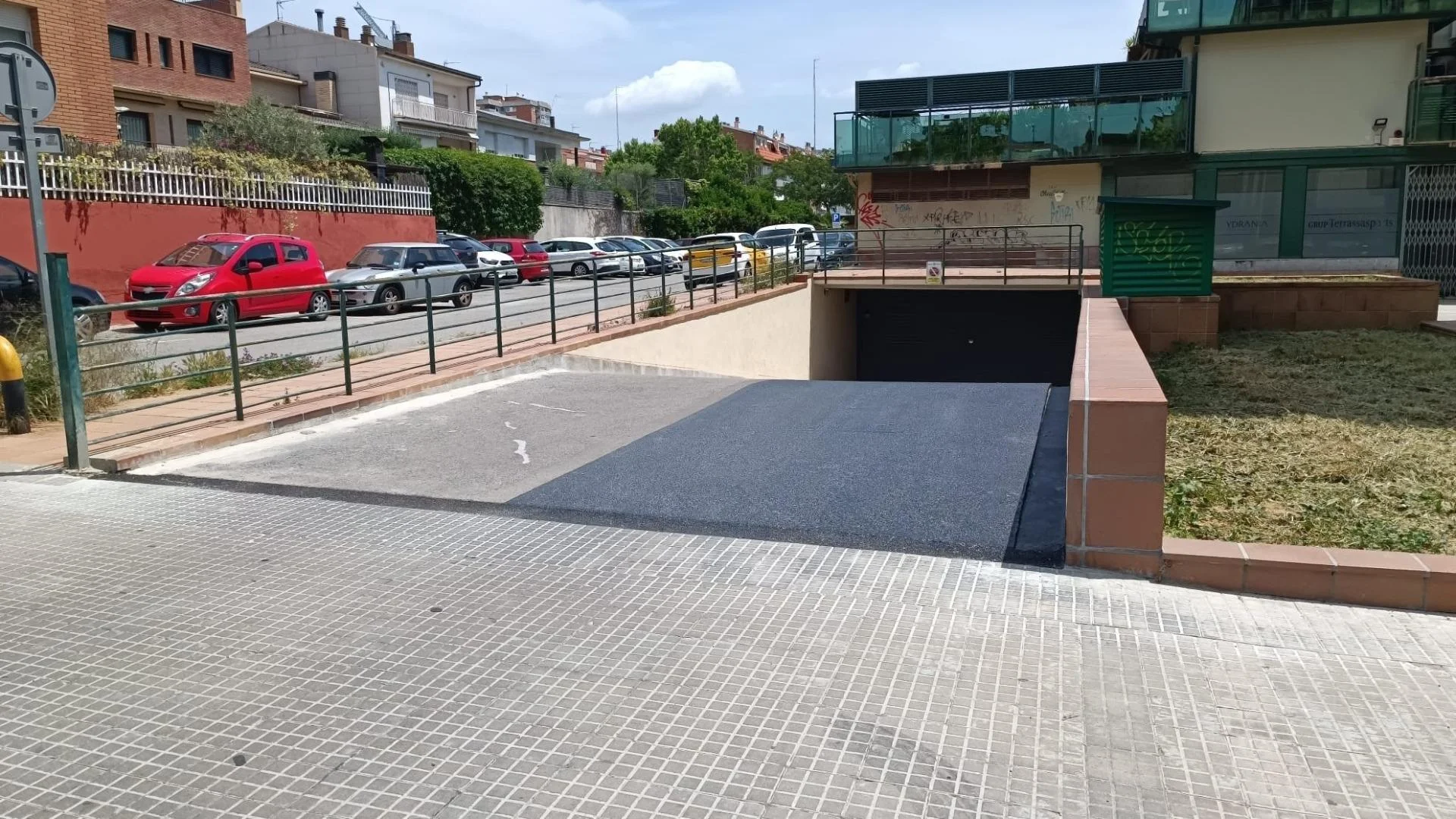 Plaza de aparcamiento para coche pequeño en Terrassa
