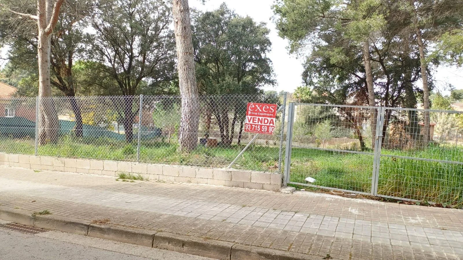 Parcela urbanizable de 1.911 m² en Castellarnau