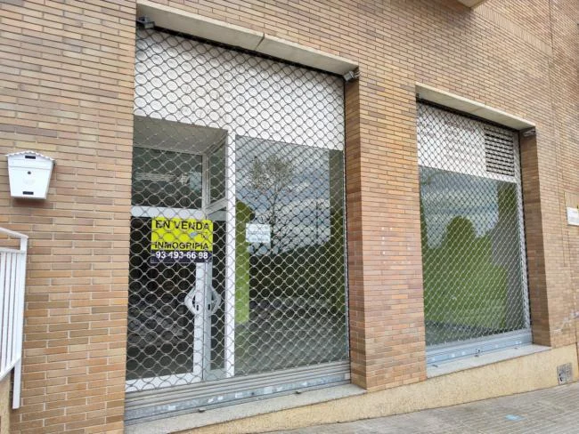 Local comercial a pie de calle, 122 m²