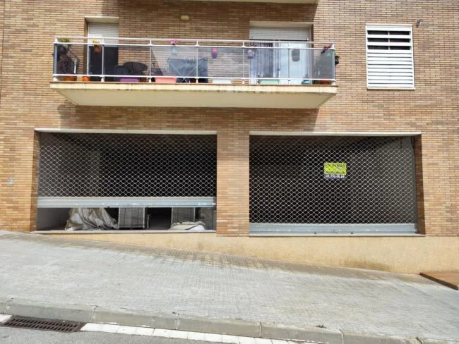 Local comercial nuevo cerca del Ayuntamiento