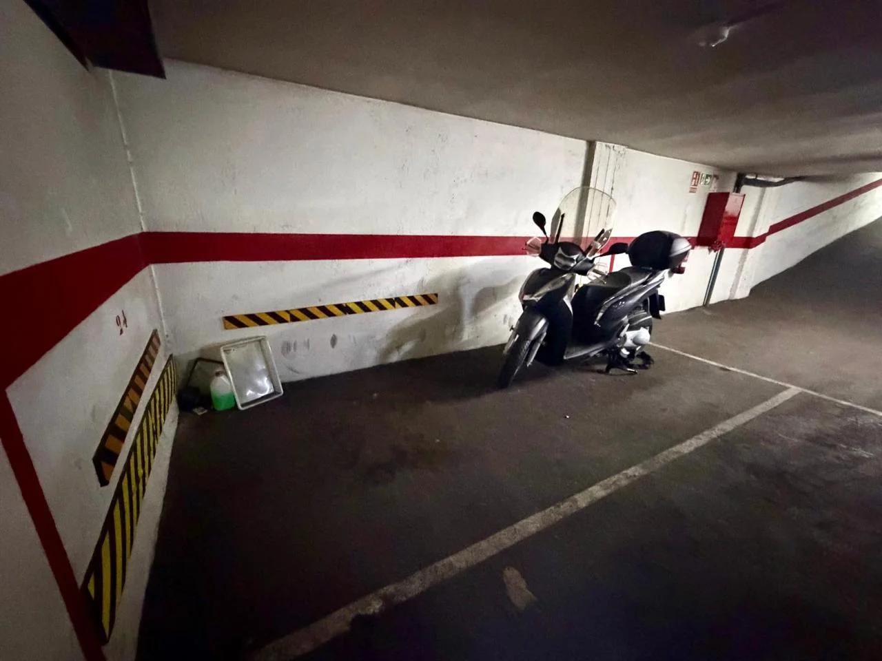 Plaza de parking en La Prosperitat, Barcelona