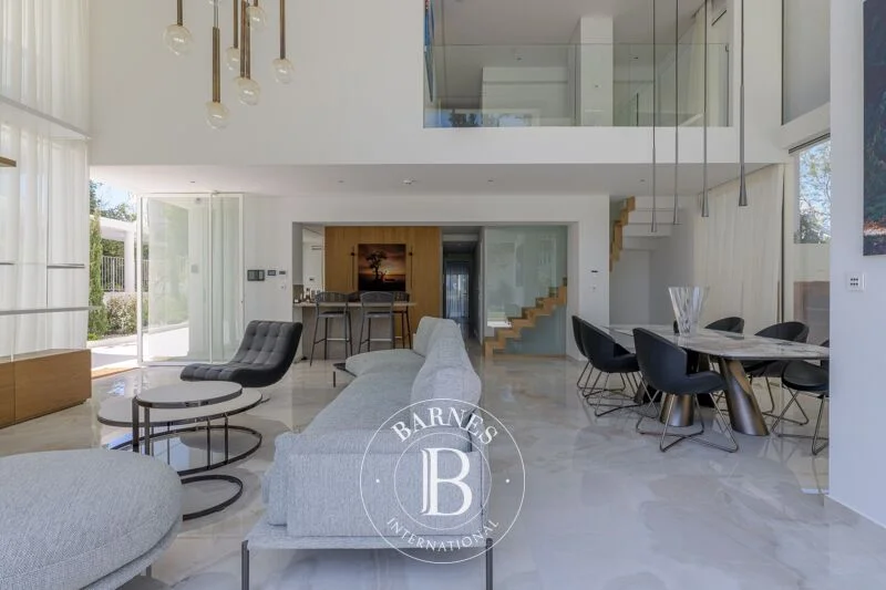 Luxury Glyfada house, 367 m²