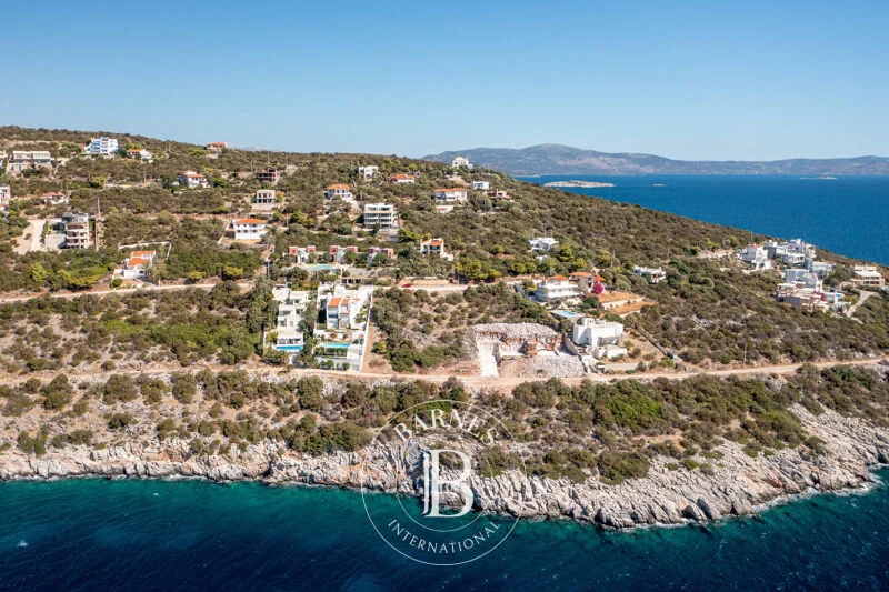 Terreno edificable en Dikastika cerca del mar
