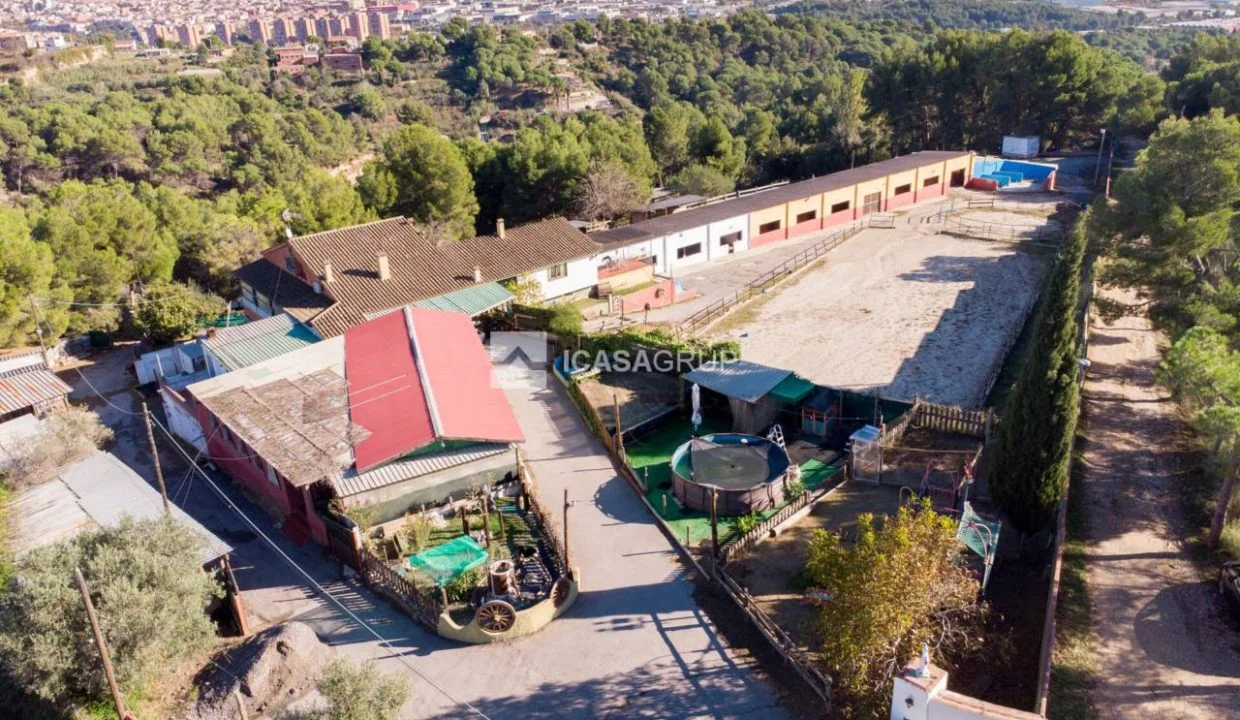 Centro hípico con amplias instalaciones