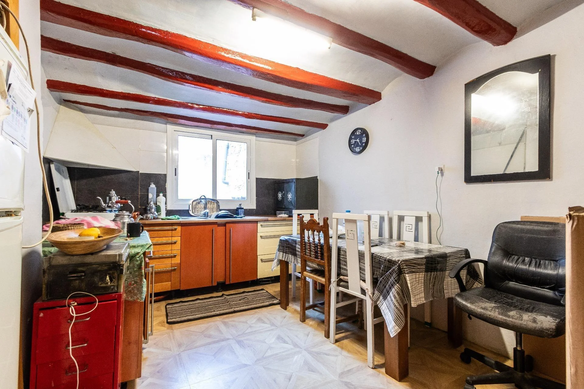 Casa céntrica de cinco habitaciones con terraza