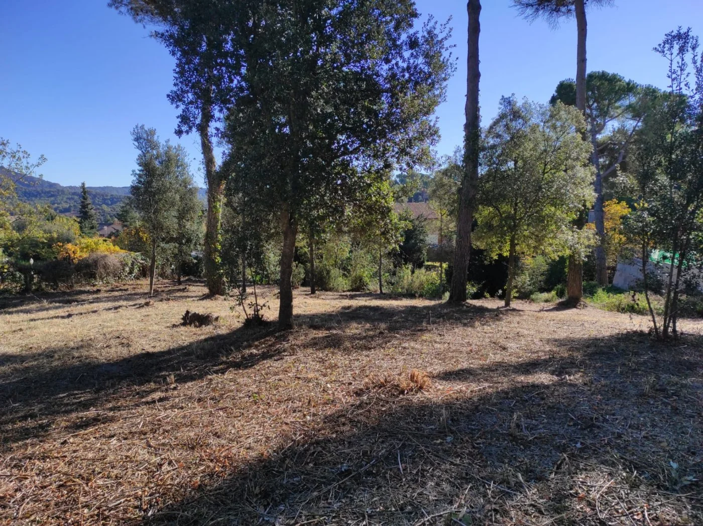Terreno urbano de 942 m² en Comabella