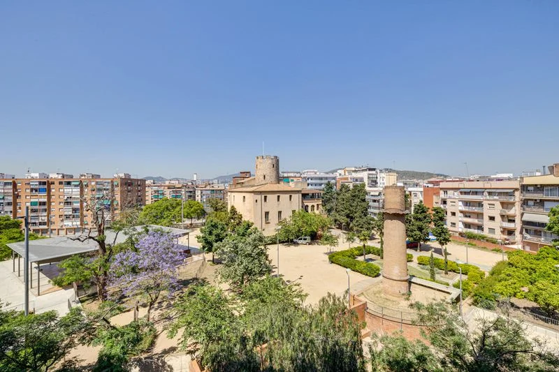 Piso de tres dormitorios con vistas al parque