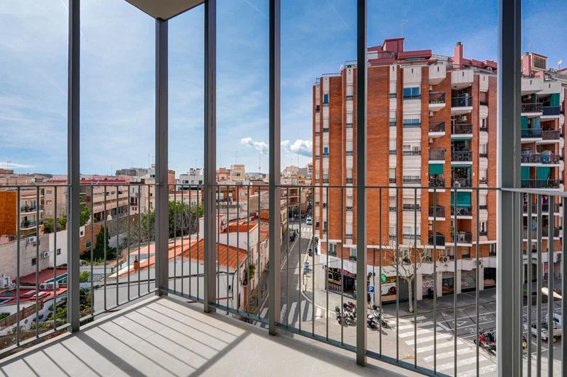 Piso de obra nueva con tres dormitorios