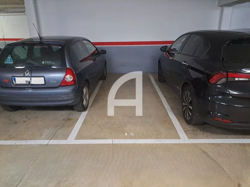 Central Terrassa motorcycle space, 7.38 m²