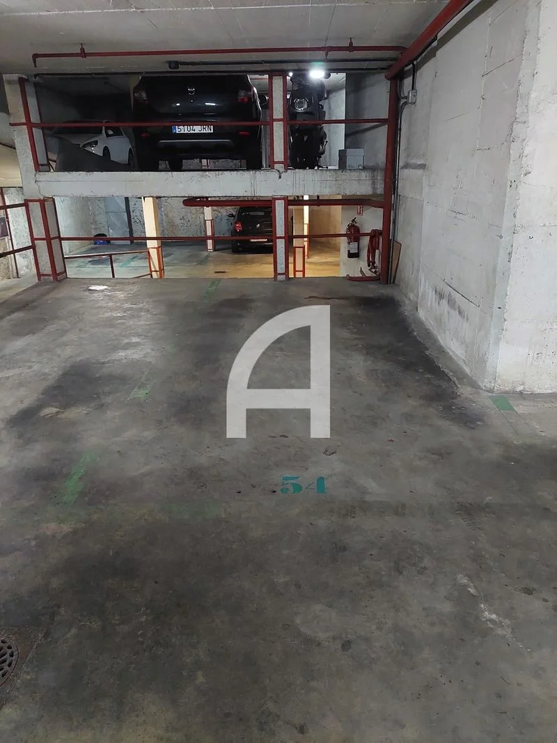 Plaza de aparcamiento accesible en Sarrià
