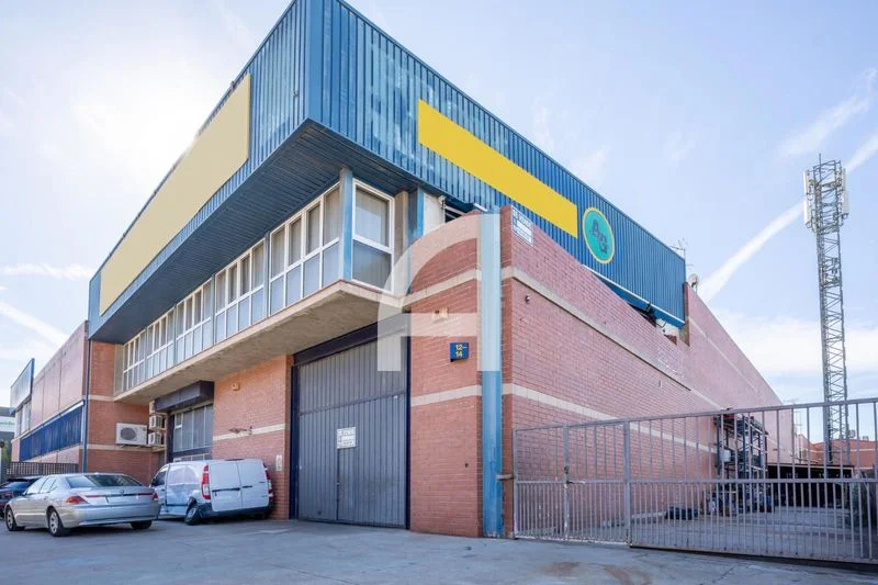 Nave industrial cerca de Barcelona, 1.152 m²