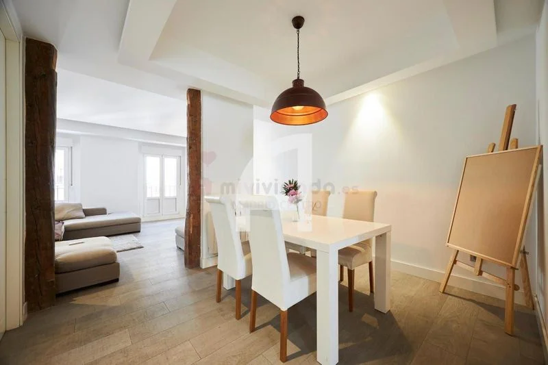 Piso céntrico en Madrid, cuatro habitaciones