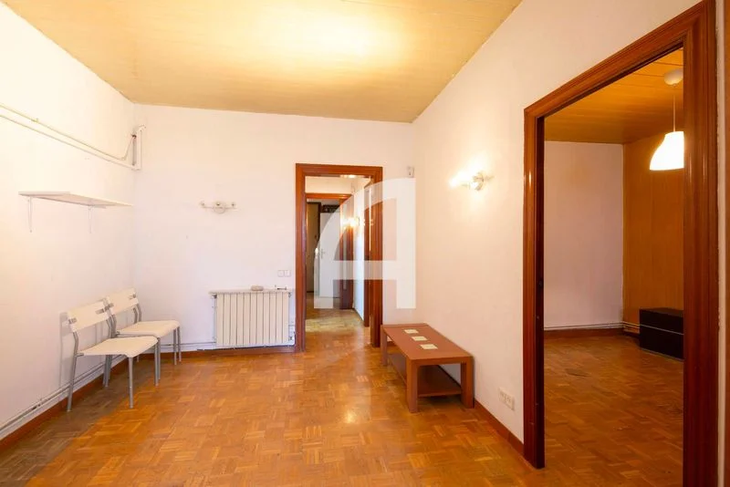 Piso en Sants para reformar, 2 habitaciones