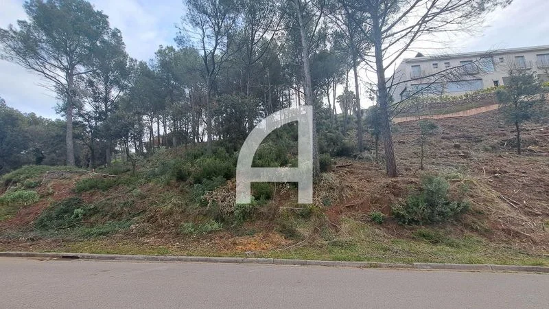 Parcela en Matadepera con proyecto de 145 m²