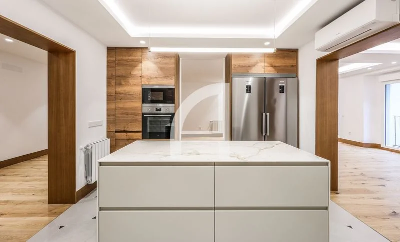 Central Madrid flat, 177 m², three bedrooms